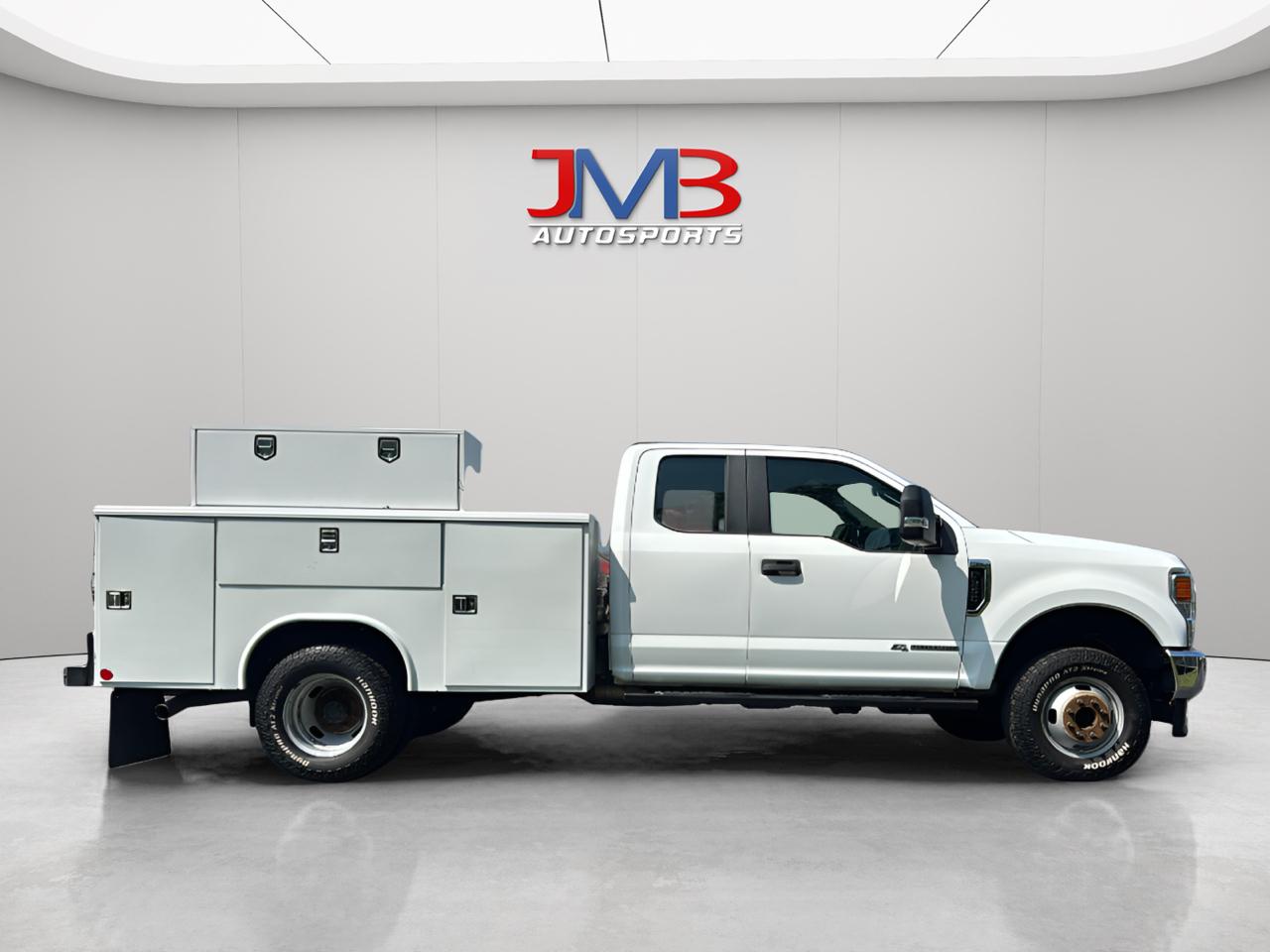 ford f-350 super duty chassis cab 2021 1FD8X3HT7MED45089 image ford f-350 super duty chassis cab 2021 1FD8X3HT7MED45089 image